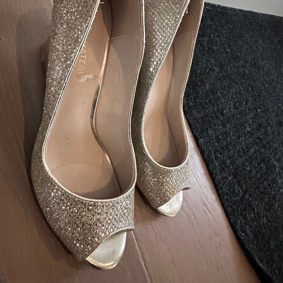 Champagne metallic wedges - Picture 1 of 3